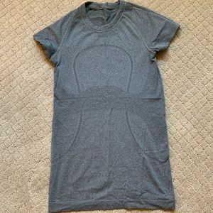 COPY - Lululemon shirt. Size XS. Grey short sleeve. Gently used. Tag cut out.
